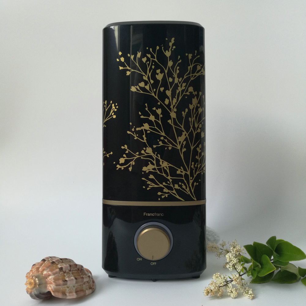 China Decorative Portable Electric Aroma Diffuser 1.585 Mist Output 2.7L Capacity wholesale