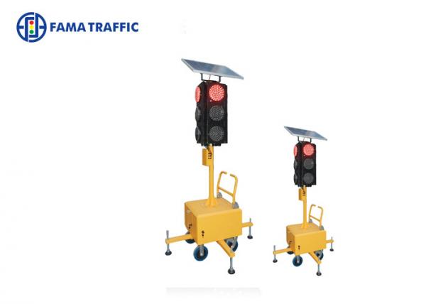 Moveable Four - Side Solar Powered Traffic Lights Brightness Automatically Adjust