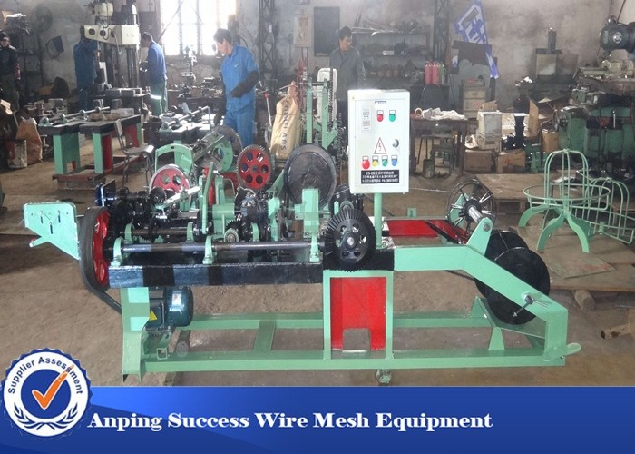 China Double Strands Barbed Wire Mesh Machine / Razor Blade Making Machine Heavy Type wholesale