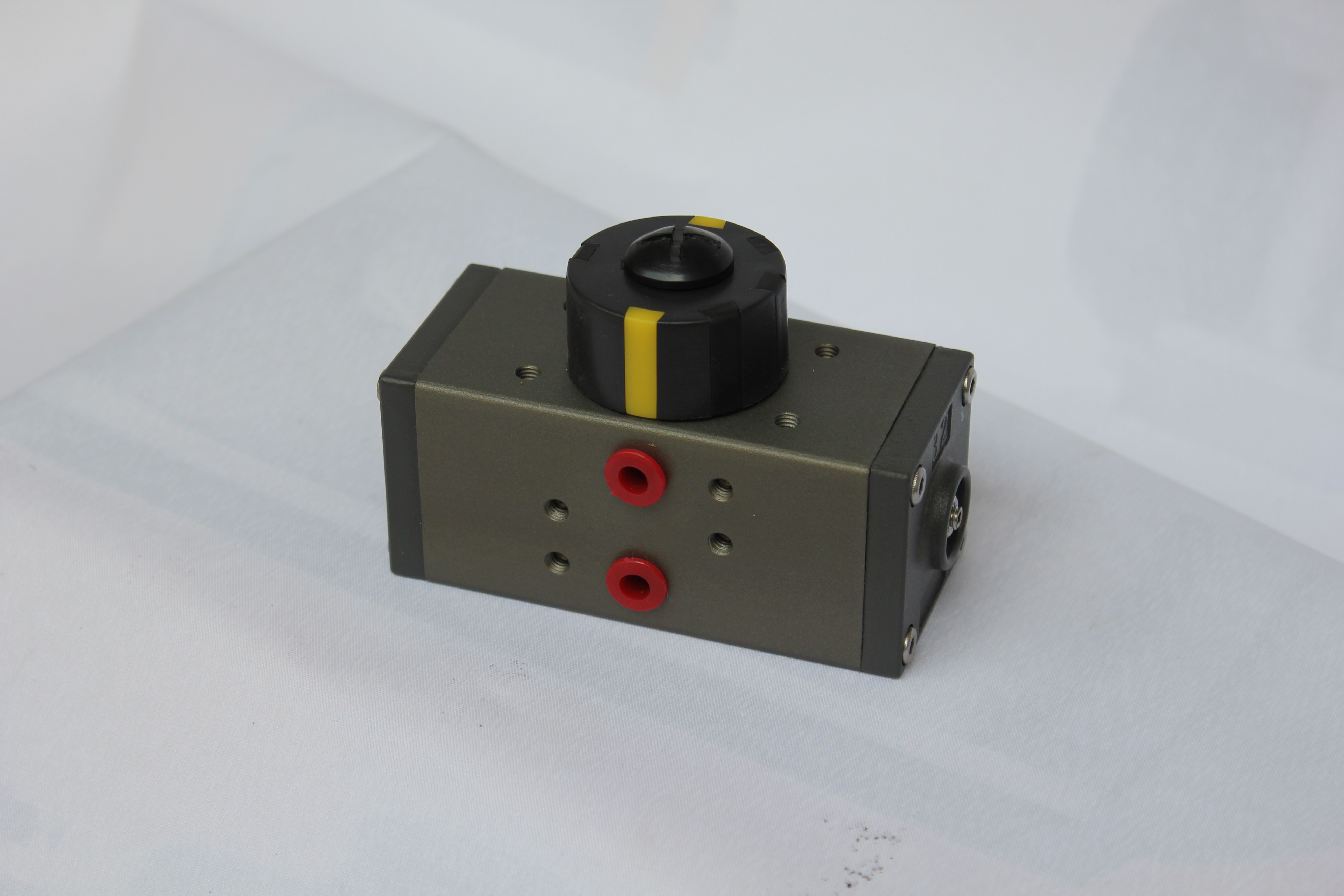China gt rack and pinion pneumatic rotary actuator mini pneumatic valve wholesale