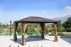China Sun Protection 3*4 Aluminium Polycarbonate Roof Gazebo wholesale
