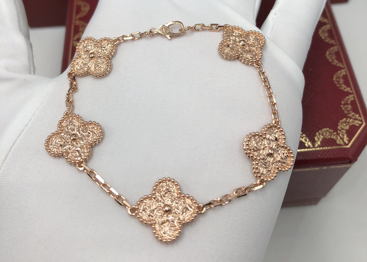 China VCARO1IE00 18 Karat Rose Gold Bracelet Vintage Alhambra 5 Motifs For Wife wholesale