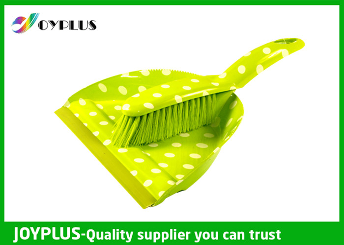 China Fashionable Outdoor Dustpan And Brush , Broom Dustpan Combo Easy Operation wholesale