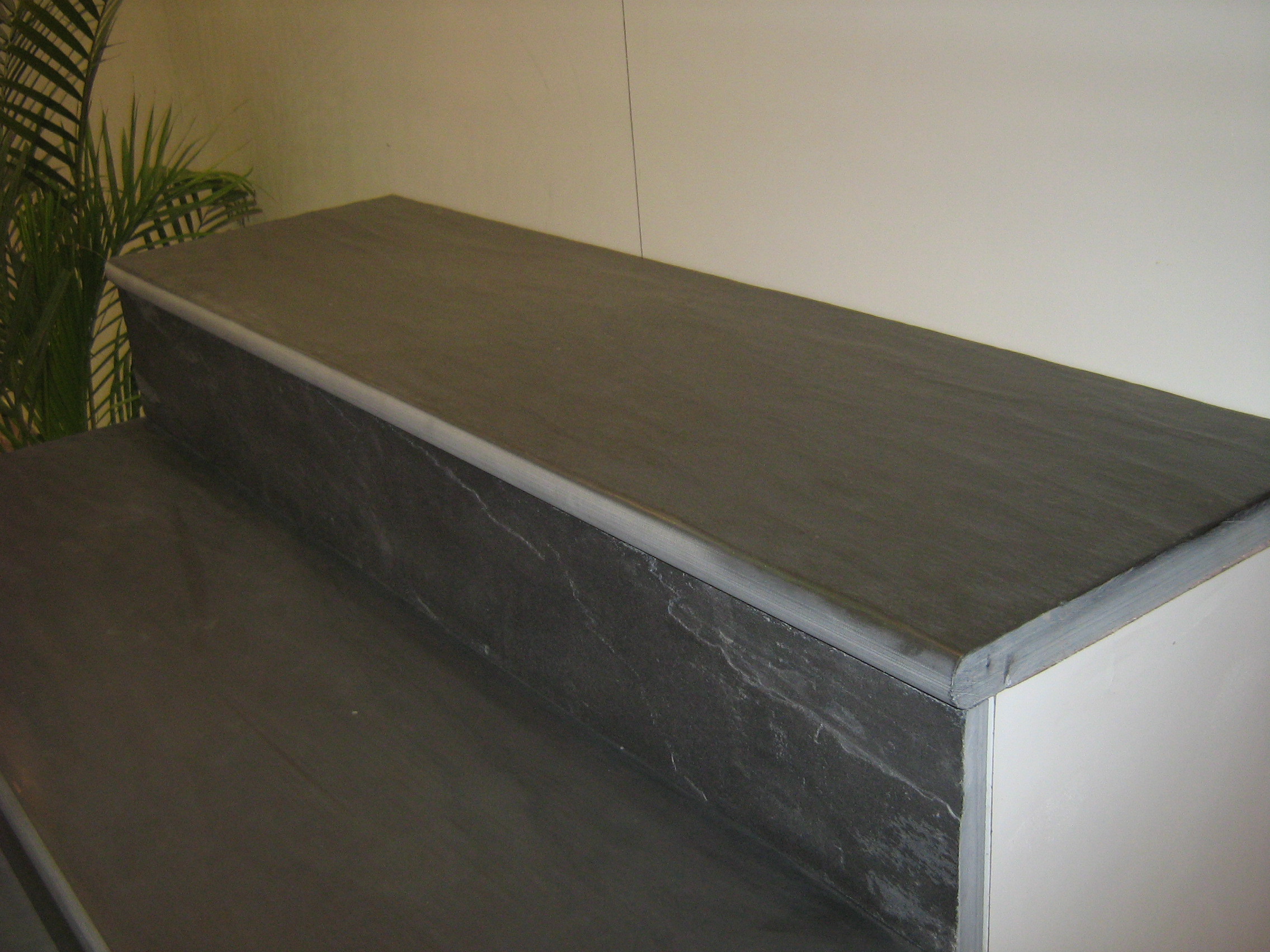 China Black Slate Steps Stairs with Half Round or 1/4 Round Bullnose wholesale