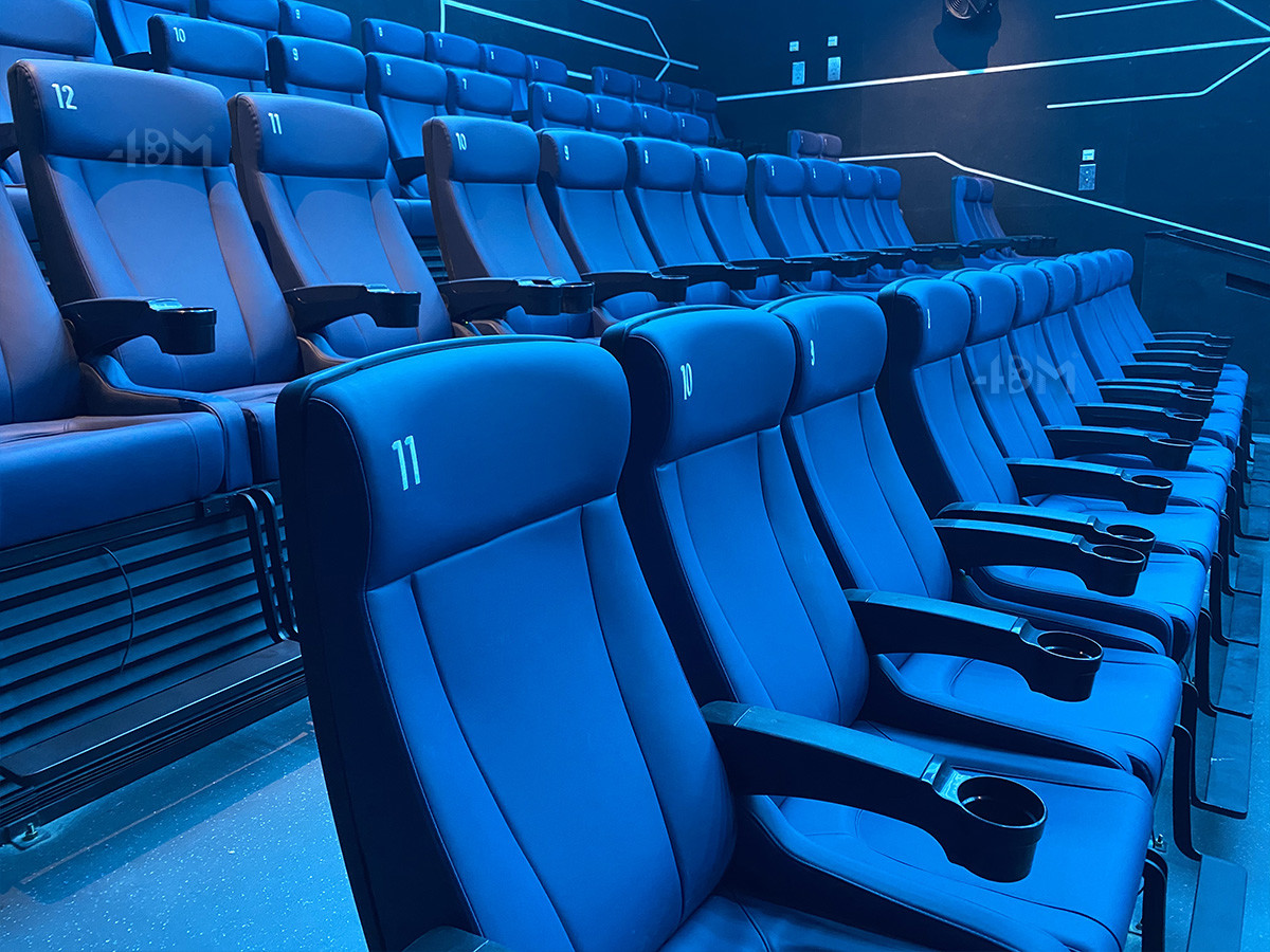 China Modern 4D Cinema Motion Seats Leather Chair Pneumatic / Electronic Effects wholesale