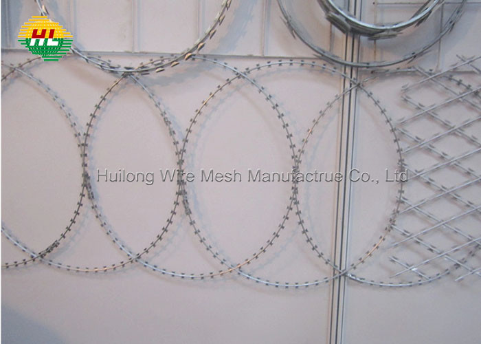 China HUILONG Heavy Galvanized Razor Wire Fencing BTO 22 Flat Loop wholesale