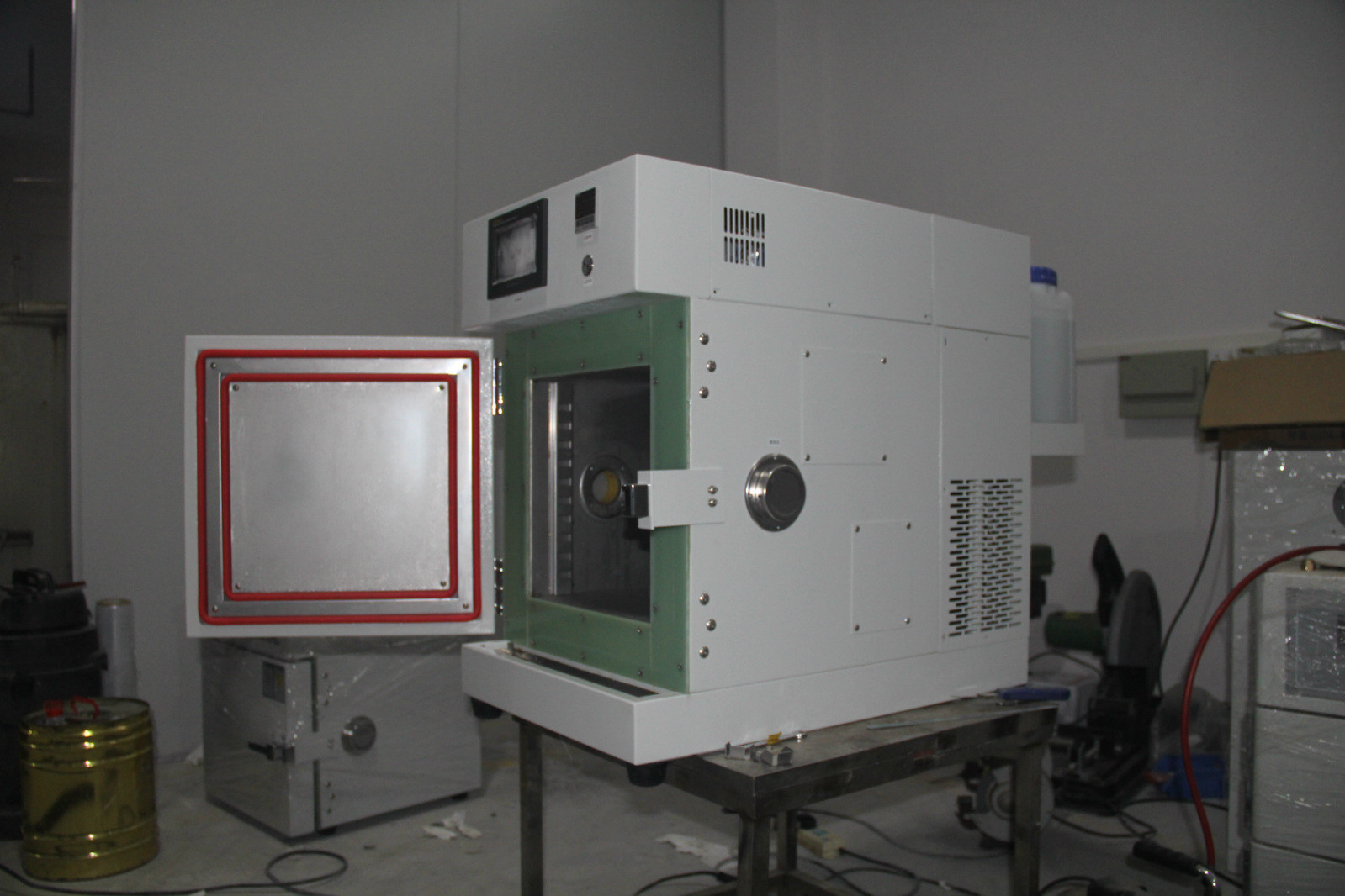 China 22-30L Climatic Test Chamber , Desktop Humidity Conditioning Chamber -20℃-100℃ wholesale