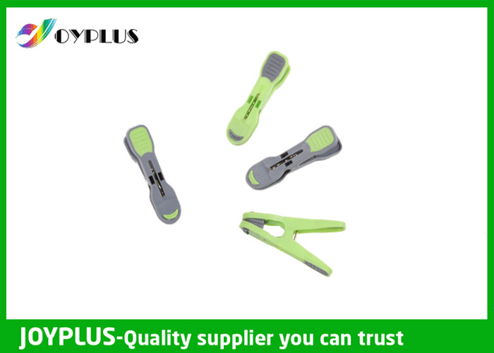 China Household Plastic Clothes Pegs For Hanging Clothes Super Strong Clamp Force wholesale