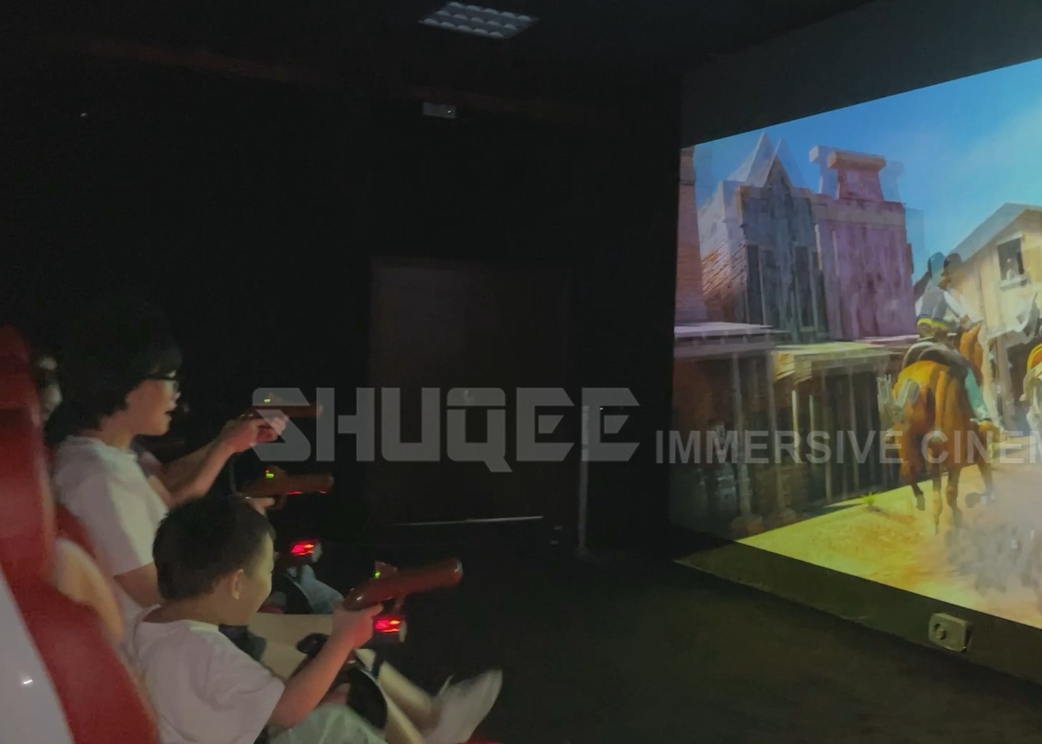 China Interactive 7D Shooting Game Gun Cinema Fascinating Plot On The Screen wholesale