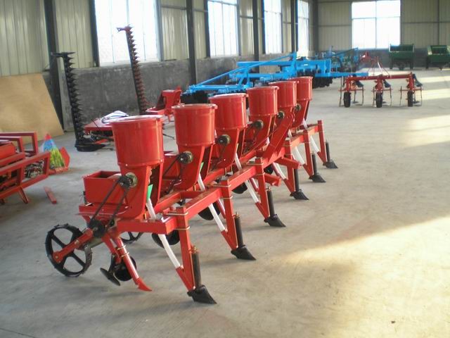 China 3 Rows Sweet Corn Planter With Fertilizer wholesale