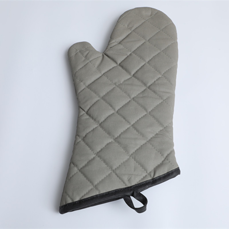China Quilted Terry Cloth Lining Heat Resistant Oven Mitts Flame Retardant Coating wholesale