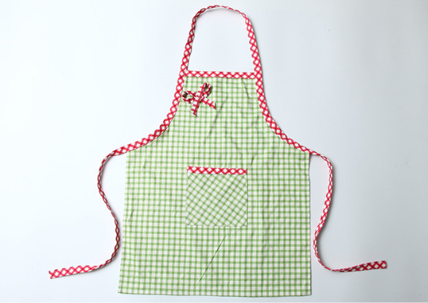 China Fashionable Cute Cooking Aprons Convenient Use  For Promotional  / Gift Purpose wholesale