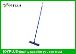 China Commercial Floor Squeegee , Rubber Floor Squeegee With Handle Customized Color wholesale