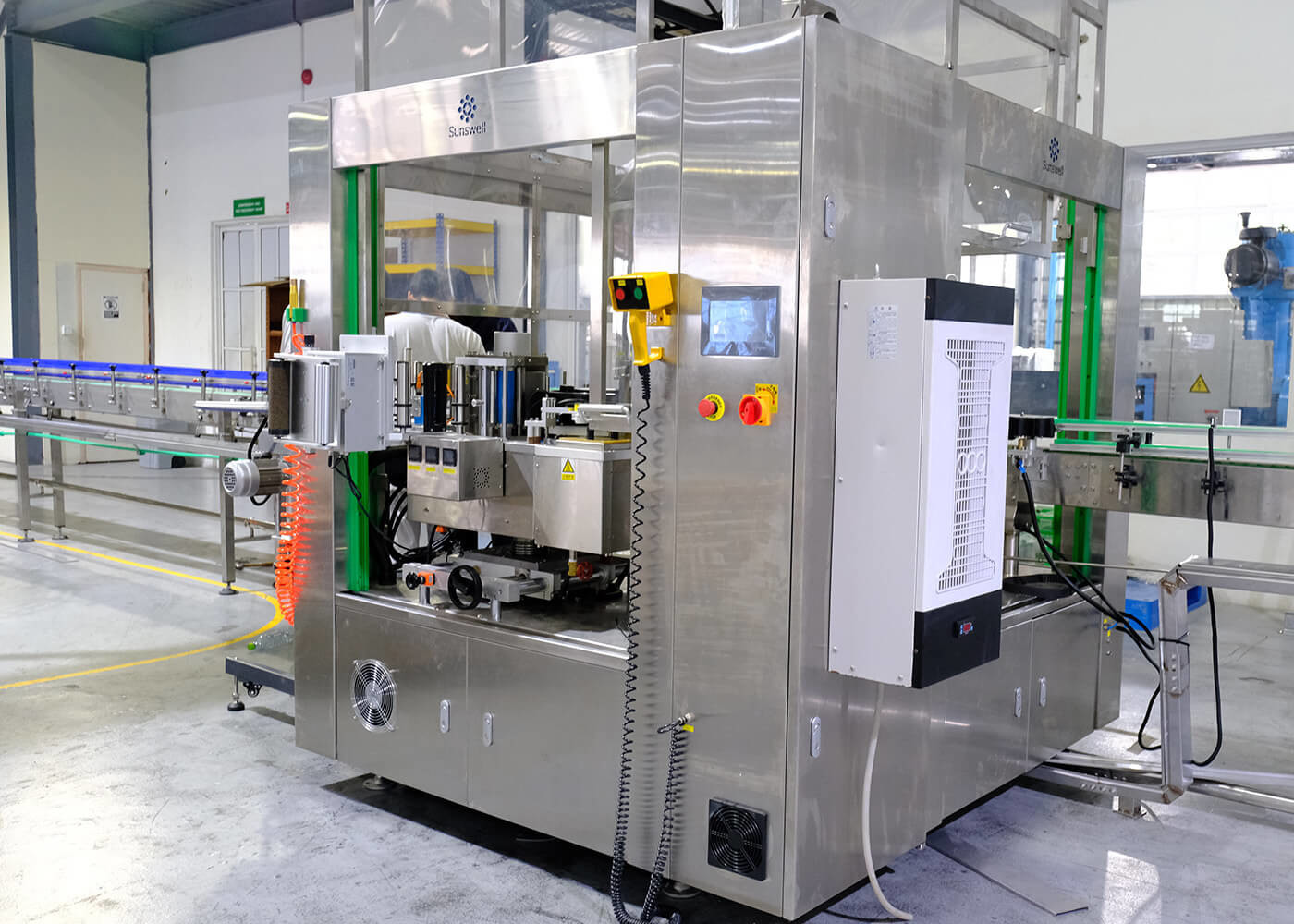 China OPP / BOPP Film Hot Melt Labeling Machine Customized Fully Automatic wholesale
