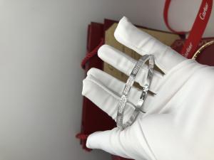 China Certified 18k White Gold Vs Diamond Bracelet For Valentine'S Day wholesale