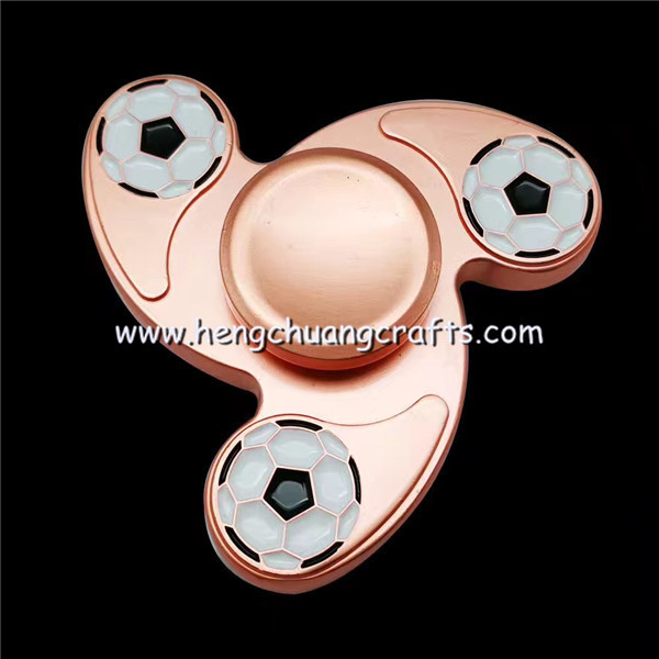 China Children Finger Spiral Bearing Fidget Desk Toy Hydro Gear Tri-Spinner Bat Spinners Ring Hand Spinner wholesale