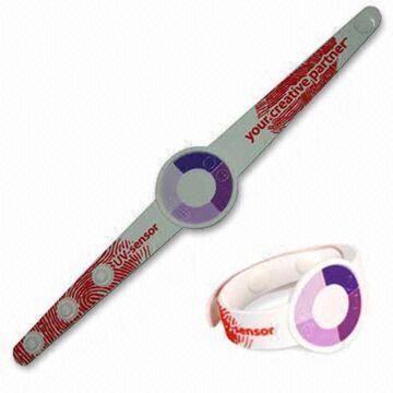 China UV Indicator Sensor Watch/UV Tester Bracelet/UV Checker Wristband, Made of Silicone wholesale
