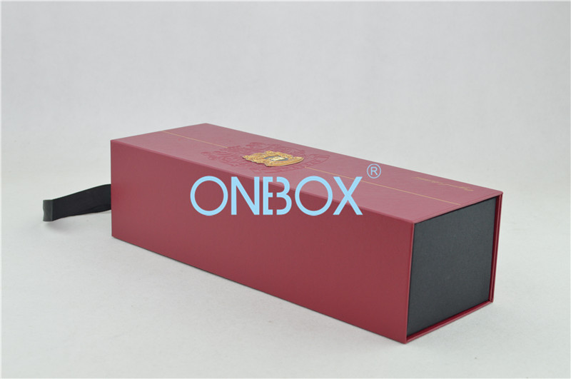 China Alcohol Wine Storage Boxes Cardboard Biodegradable Emboss Logo wholesale