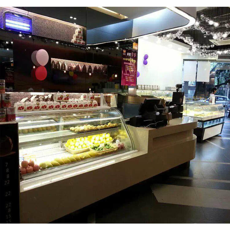 China Flat Shelves 900W Commercial Bakery Equipments 1.8m Bakery Display Fridge wholesale