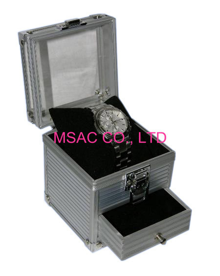 China Easy Transport Aluminum Watch Case Box Silver Color For Protect Watches wholesale