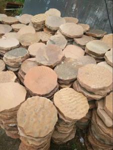 China Pink Sandstone Round Stepping Stones Garden Paving Stone Sandstone Landscaping Patio wholesale