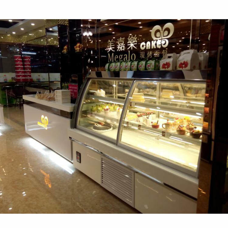 China Low Noises Fan Cooling 760W Pastry Display Chiller wholesale
