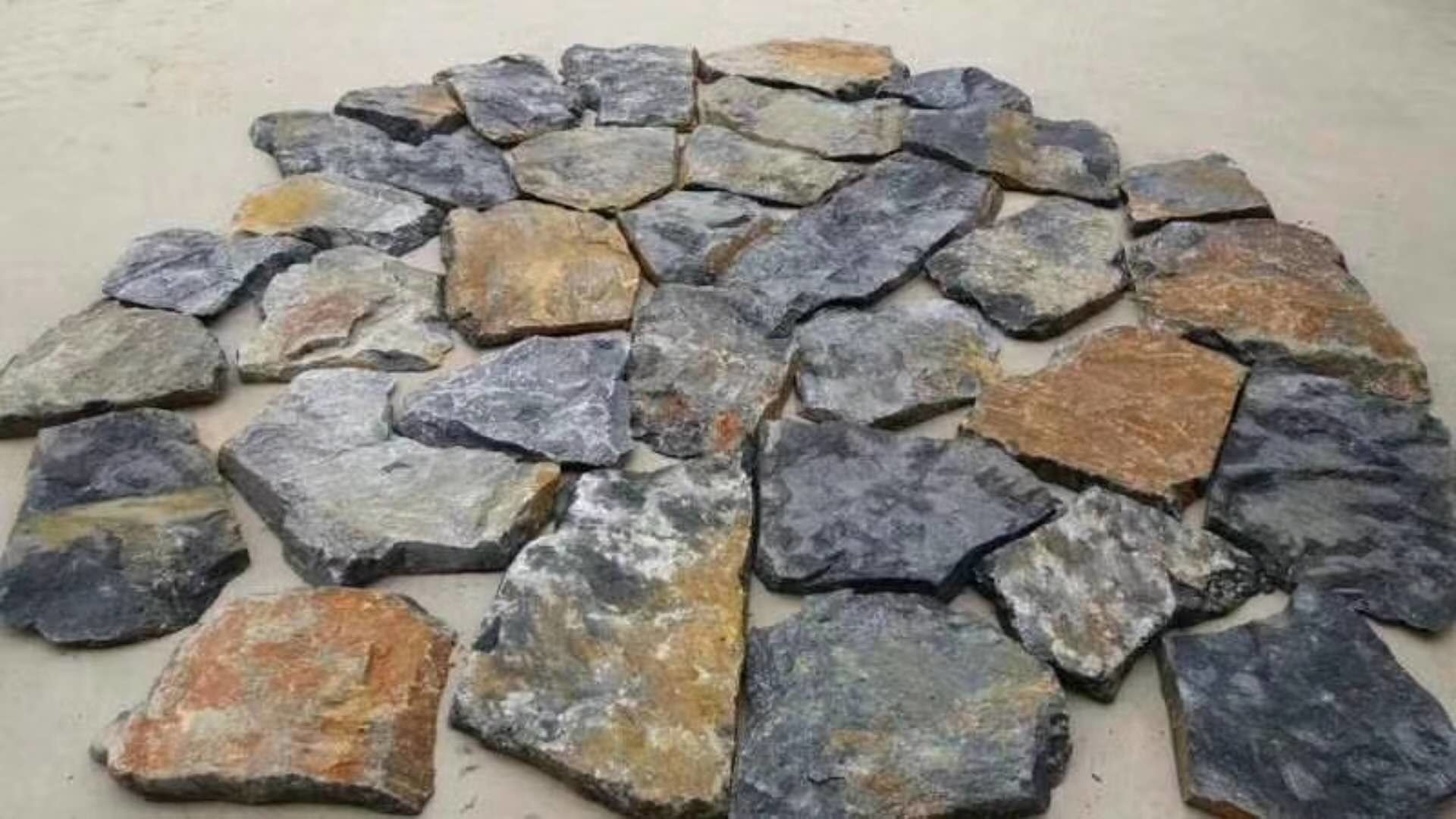 China Blue Limestone Random Flagstone,Irregular Flagstones,Crazy Wall Stone,Landscaping Random Stone wholesale
