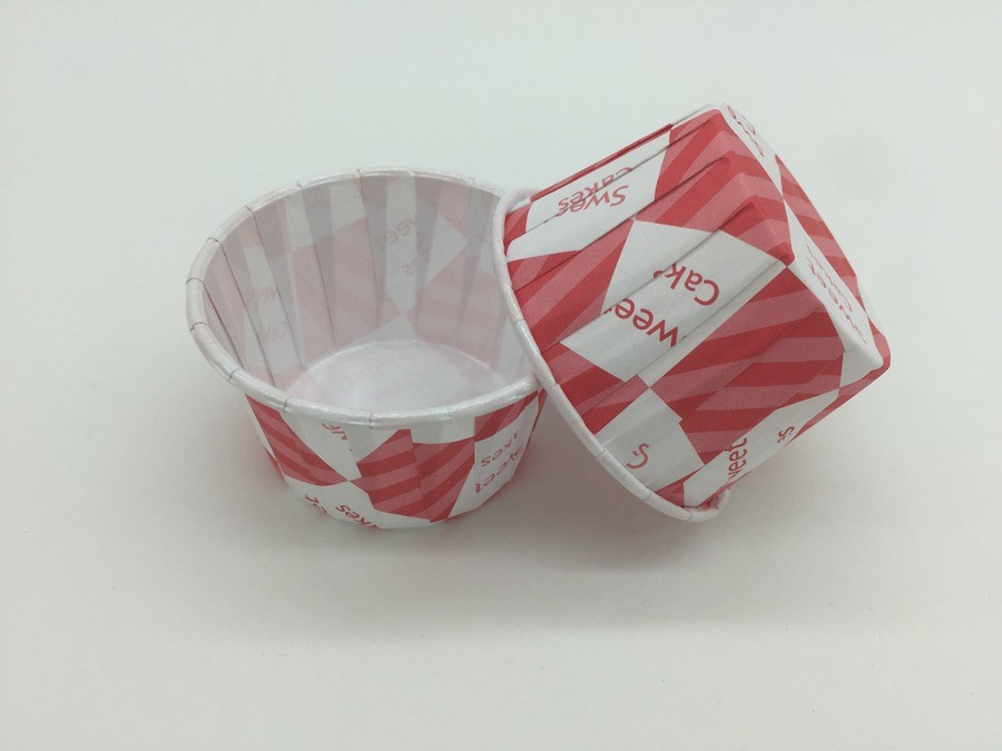 China Stitching Color Red And White Baking Cups , Cupcake Paper Cases Mini Birthday Cake Holder wholesale
