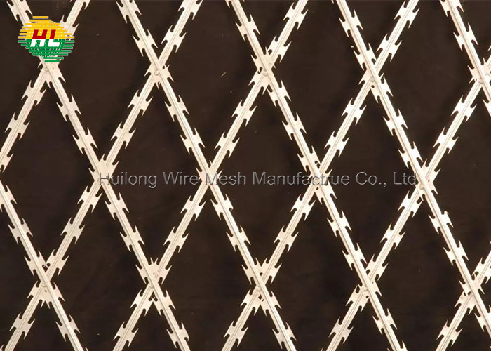 China 2.8mm Sharp Welded Concertina Razor Wire Fence , Razor Mesh Fence With Firm Structure wholesale