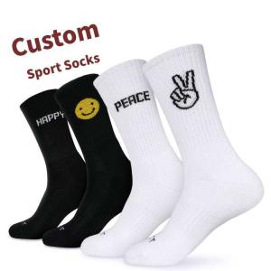 China Custom Jacquard Design Letter Happy Face Socks Cozy Wholesale Cotton Socks sport wholesale