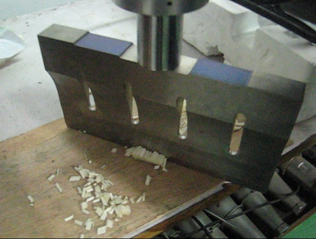 High Speed Slicing Titanium Blade Ultrasonic Food Cutter For Frozen Cheese / Cake