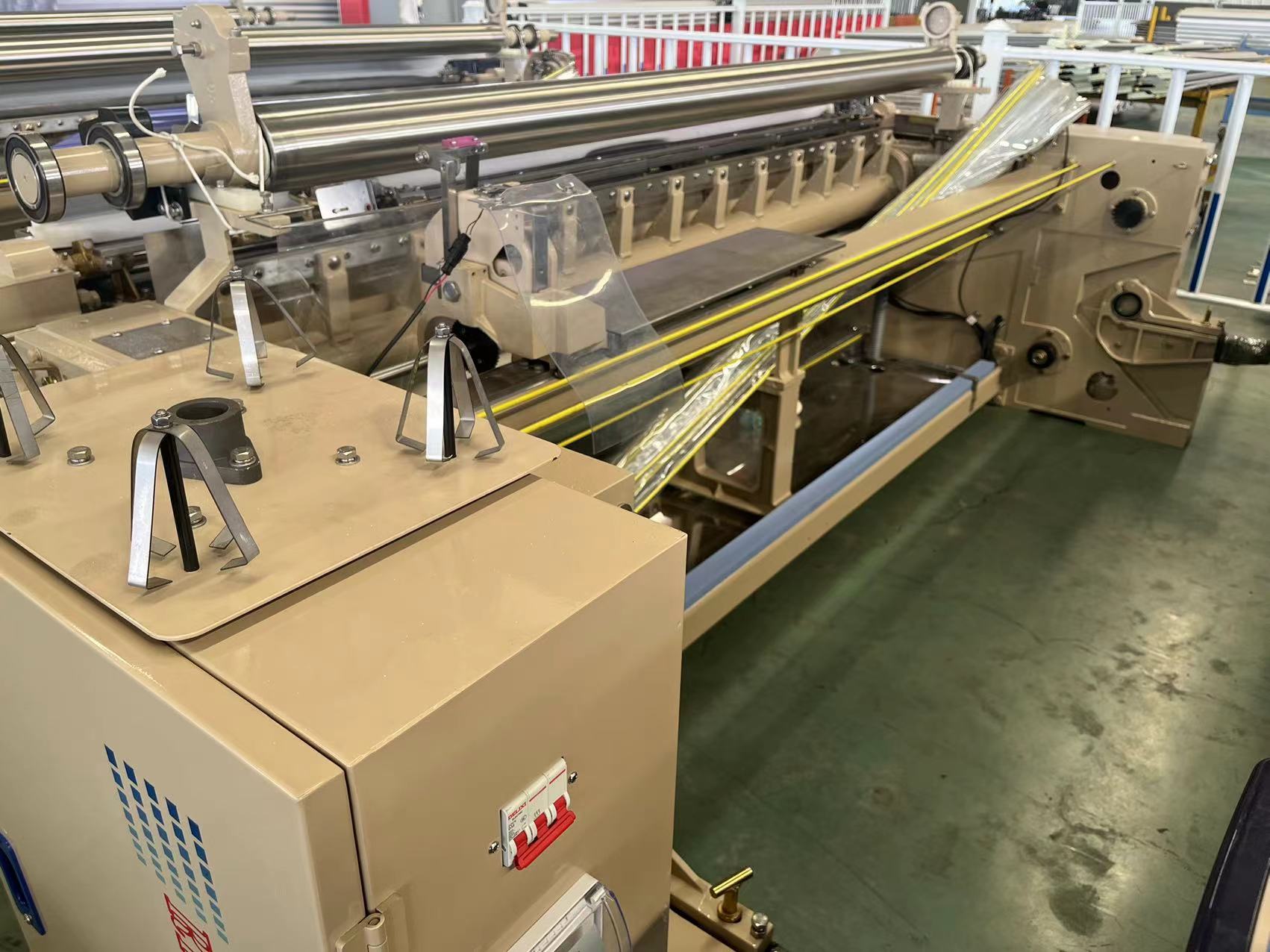 High Speed High Density Water Jet Weaving Textile Loom with Cam Shedding for Polyester Fabric.