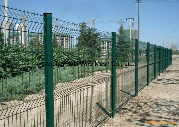 PVC Coated Galvanized Wire Mesh Fence Secutiry Fence China Anping Factory