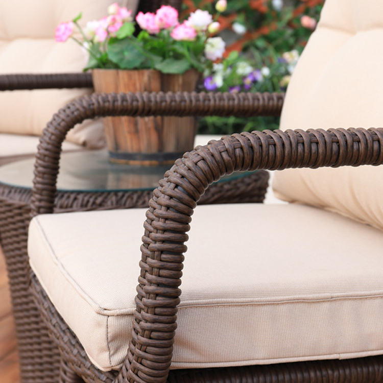 Modern Design Woven PE Rattan Armchair and Dining Table Set for Outdoor Villa Balcony