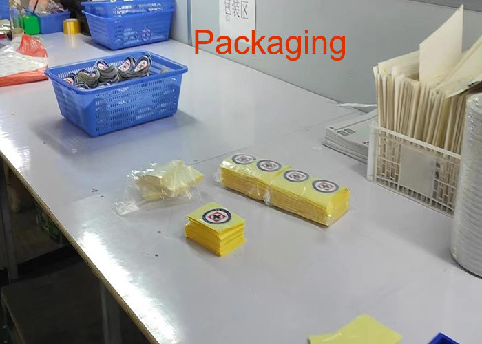 Garments Customised Silicone Heat Transfer Labels With 3 Colour Logos