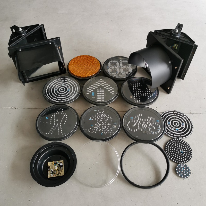 Flip Door Detachable Traffic Light Housing Body Part 1-Appearance EXW 300MM
