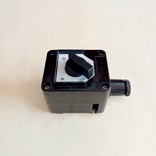 BHZ8050 Corrosion Proof Rotary Light Switch 380v 10A Explosion Proof On Off Switch