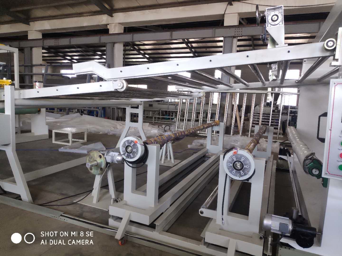 700-2200mm HDPE PE Sheet Extruder Machine Single Screw Design Sample Operation
