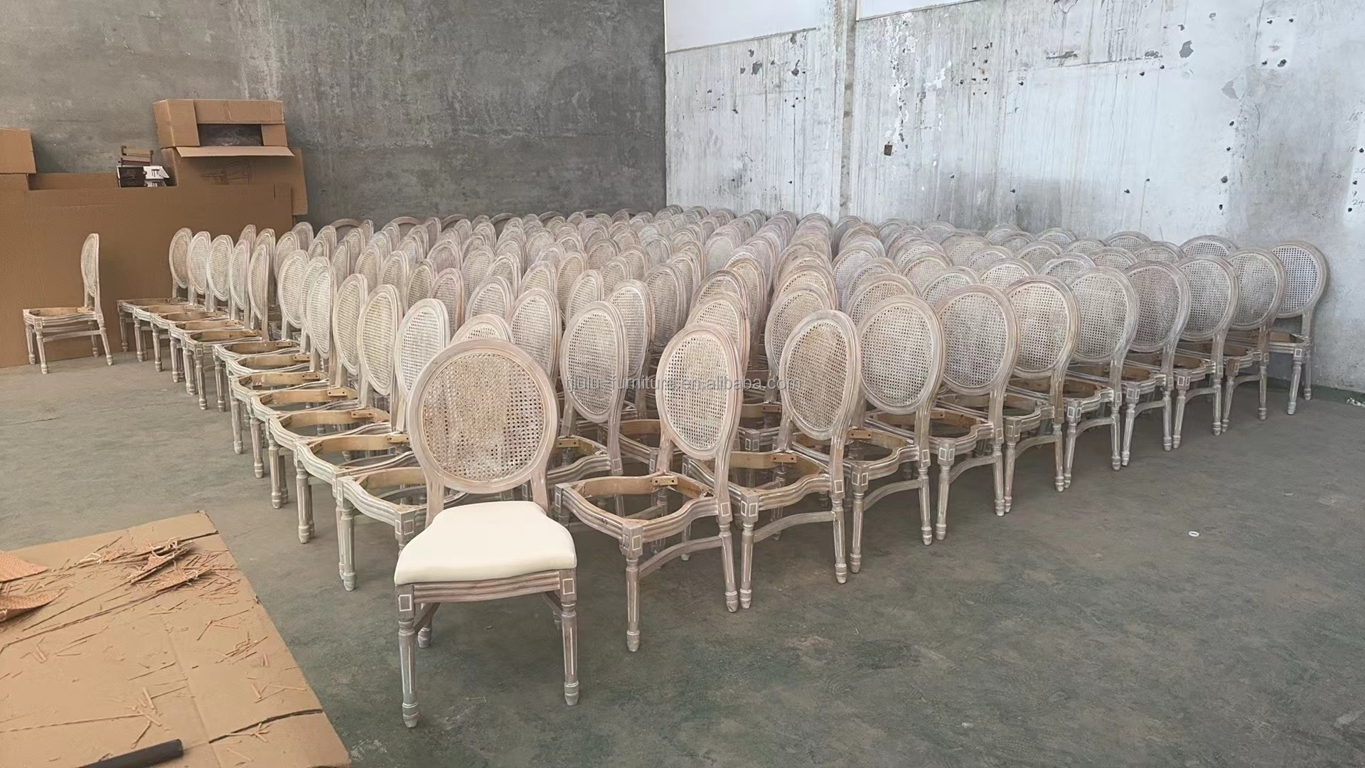 OEM Service Solid Wood Louis Banquet Wooden Chair for Events NO Folded and Accepted