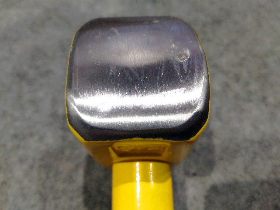 Stoning hammer(XL-0075) with color powder coated surface and steel tube handle, durable hand construction tools
