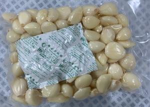 China 270 grains kg Vacuumize Packing Peeled Garlic Cloves wholesale