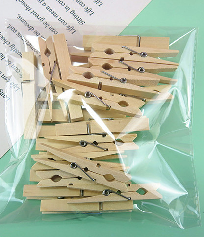 Various Size Mixed Colors Asslorted Colors Solid Wood Clothpins Clips Pegs with Animal Fruit Christmas 72 X 14mm