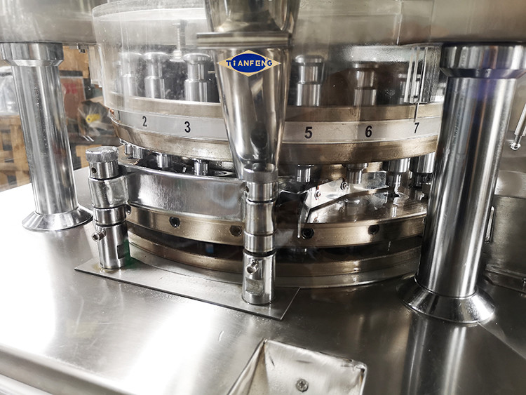 SS304 Rotary Type Pharmaceutical Laboratory Tablet Press