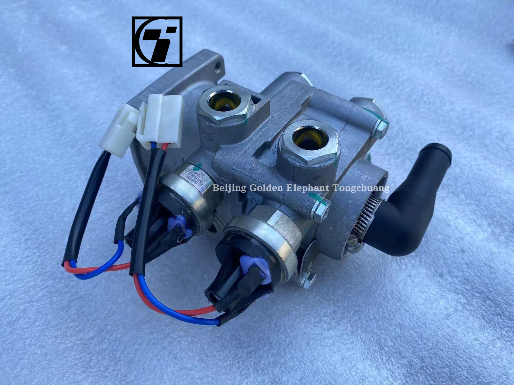 First Generation GRATOUR ix5 MPV 16.01- Omako Original Futon Ring Rewo Era Brake Valve with D0355170100A0 Joint Assembly