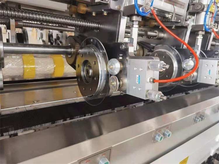 Automatic Grade Automatic Thin Blade Slitter And Scorer Machine for Fast Production