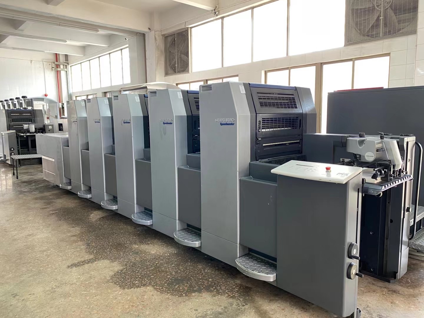 2005 SM52-5 High Platform Spot Press Heidelberg Four Colour Printing Machine High Configuration Original