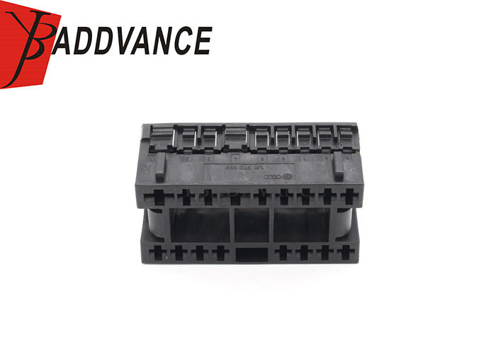 1J0972999 17 Pin Headlight Socket Automotive Light Lamp Plug For VW Car