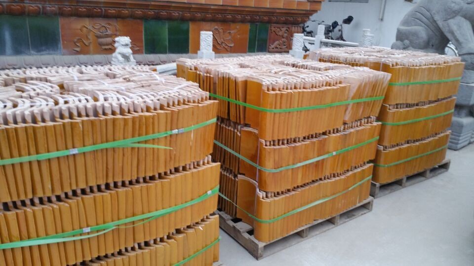 Spanish Coffee Brown Color Glazed Ceramic Roof Tiles Matt Surface 220*220mm