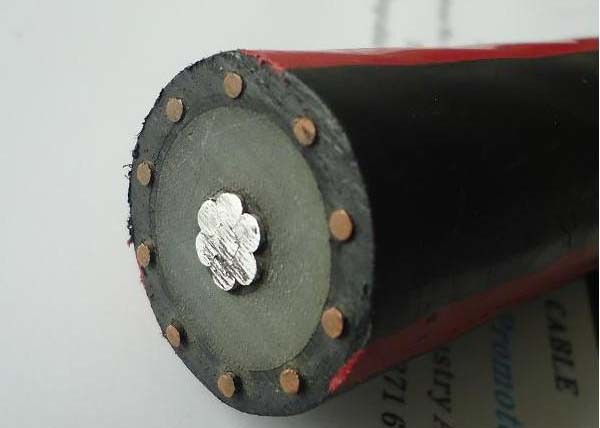 Concentric Medium Voltage Power Cables AL 100% XLPE TRXLPE 1/0 AWG Metallic Screen