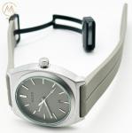 ODM Fashion Sport Minimalist Niche Silicon Strap Watch With Stainless Steel Case
